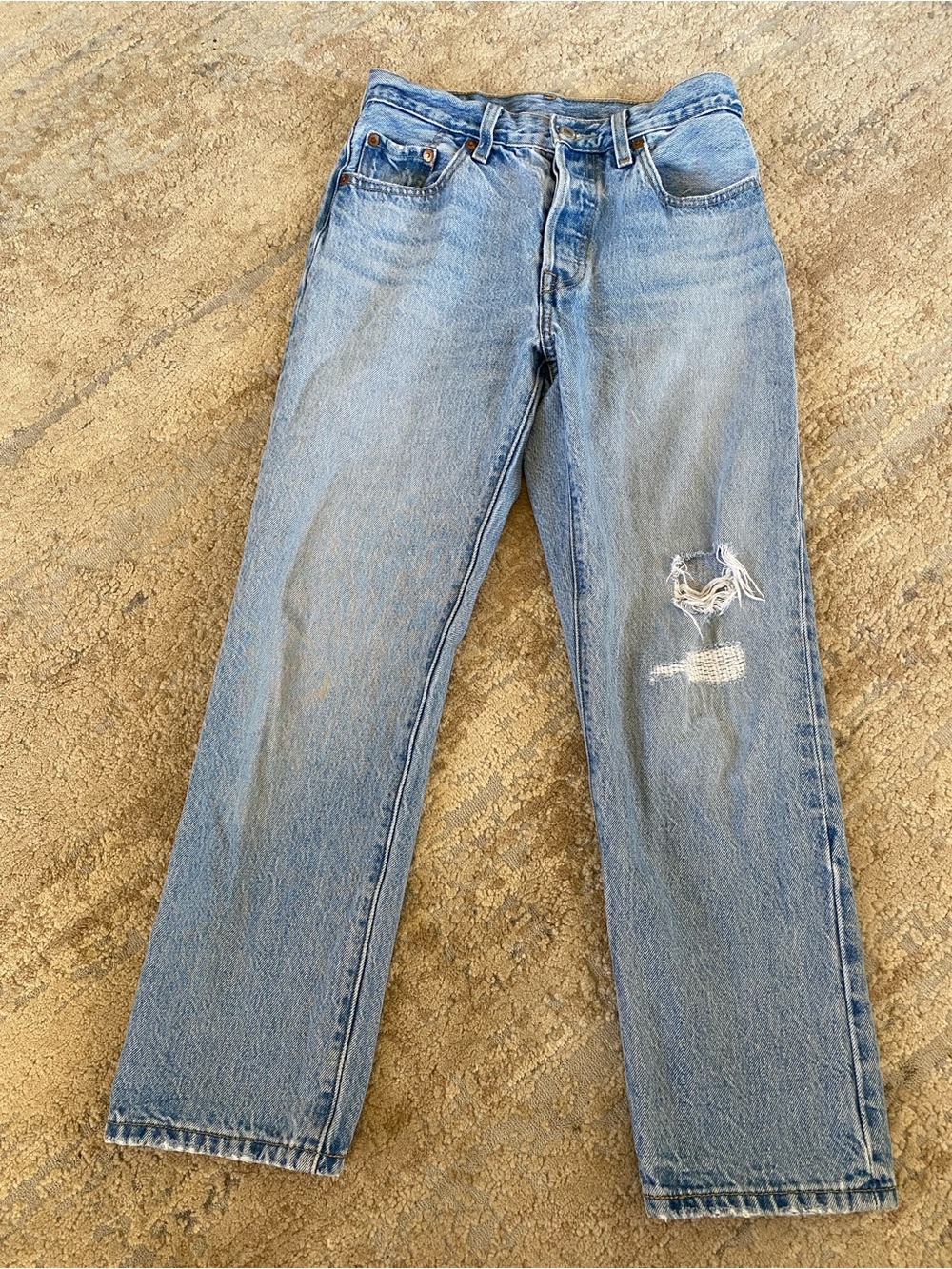 Levi’s 501 Distressed Blue Jeans Straight Leg Light Wash Button Fly High Rise 25